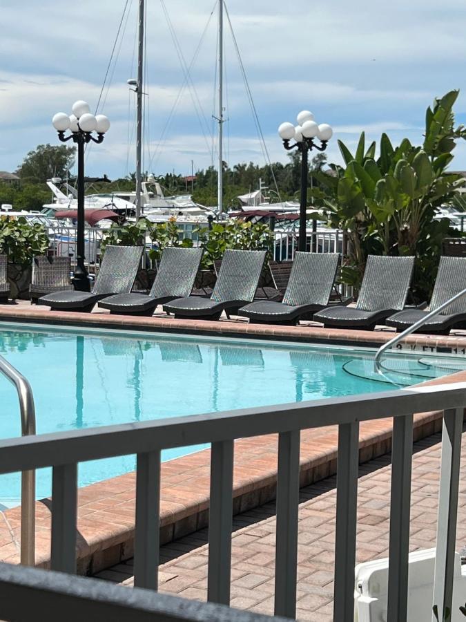 Marina Vibes - Sarasota Hotell South Bradenton Eksteriør bilde