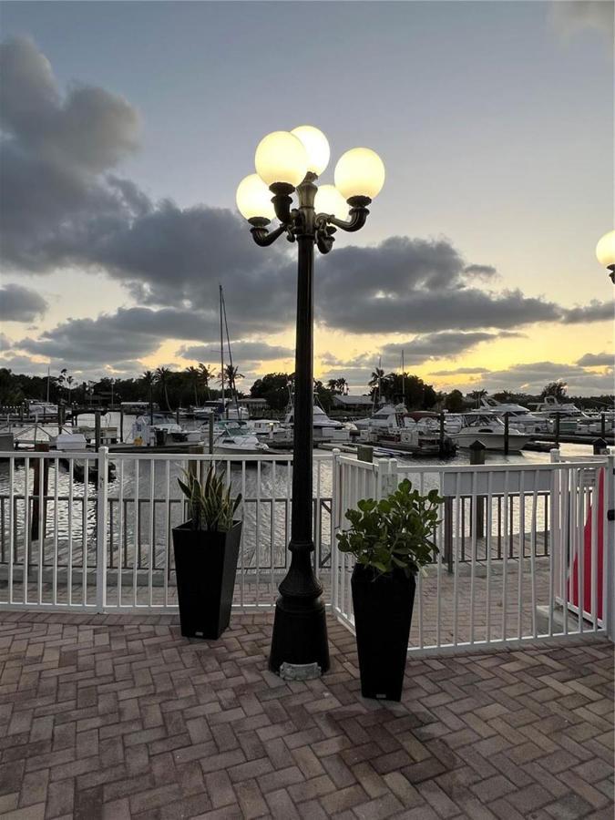 Marina Vibes - Sarasota Hotell South Bradenton Eksteriør bilde