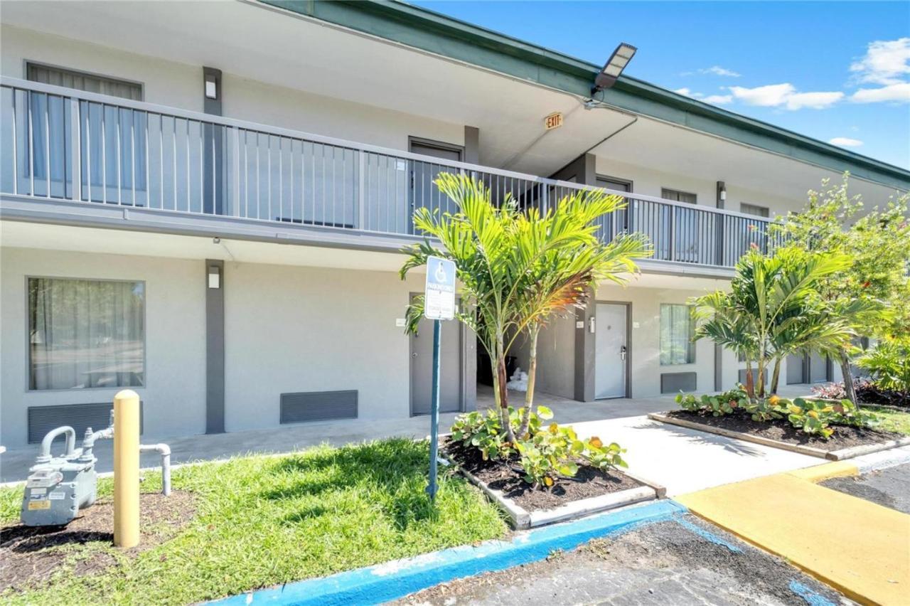 Marina Vibes - Sarasota Hotell South Bradenton Eksteriør bilde